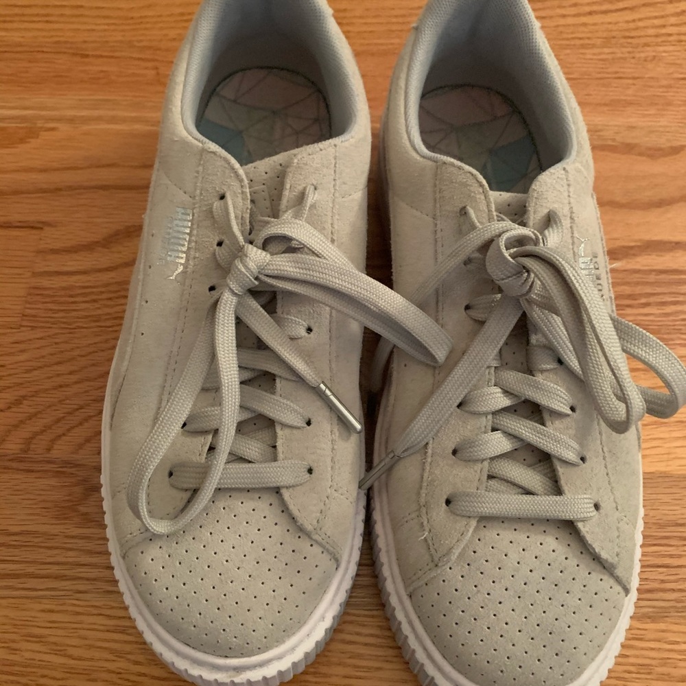 Puma Sneakers